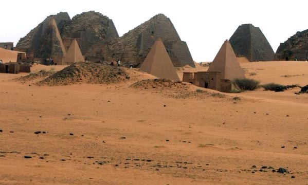 Судан. Найдены 35 пирамид